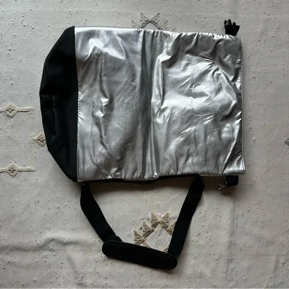 Paco Rabanne Invictus Dry Bag - Picture 7 of 9